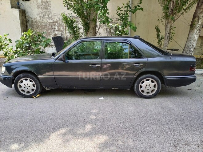 Mercedes E 250 1994, 374,025 km - 2.5 л - Bakı