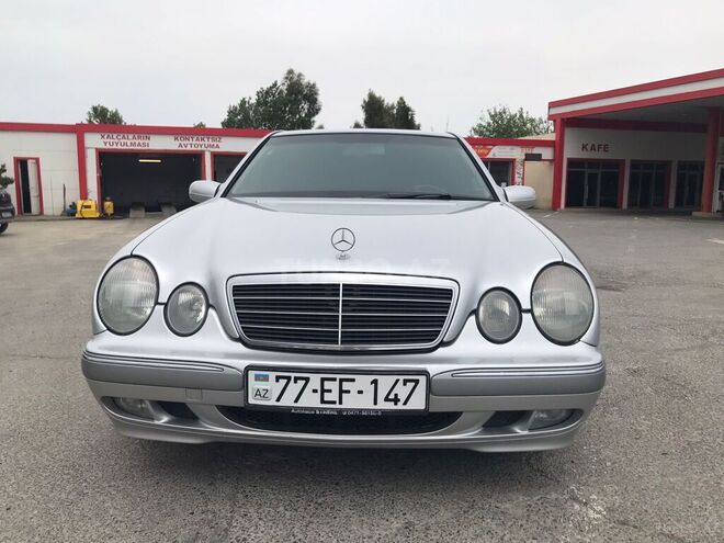 Mercedes E 240 2000, 390,000 km - 2.4 l - Bakı