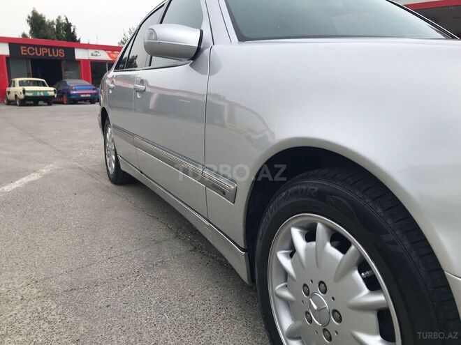 Mercedes E 240 2000, 390,000 km - 2.4 l - Bakı
