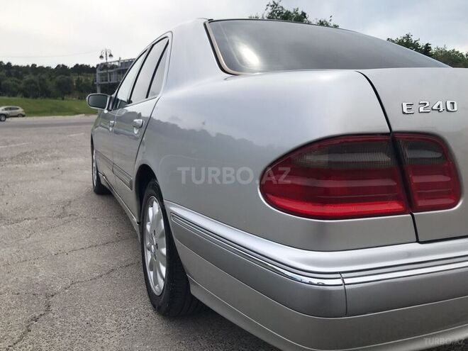 Mercedes E 240 2000, 390,000 km - 2.4 l - Bakı