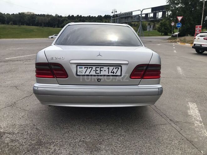 Mercedes E 240 2000, 390,000 km - 2.4 l - Bakı