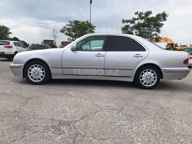Mercedes E 240 2000, 390,000 km - 2.4 l - Bakı