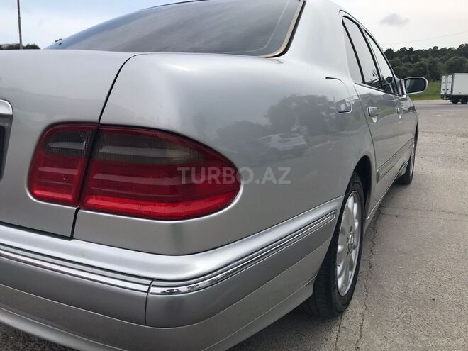 Mercedes E 240 2000, 390,000 km - 2.4 l - Bakı