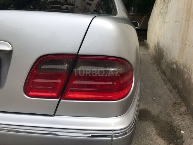 Mercedes E 240 2000, 390,000 km - 2.4 l - Bakı