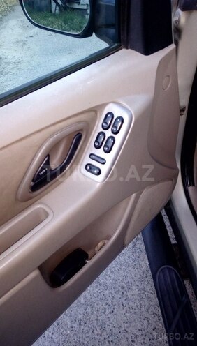 Ford Escape 2005, 294,510 km - 3.0 l - Bakı