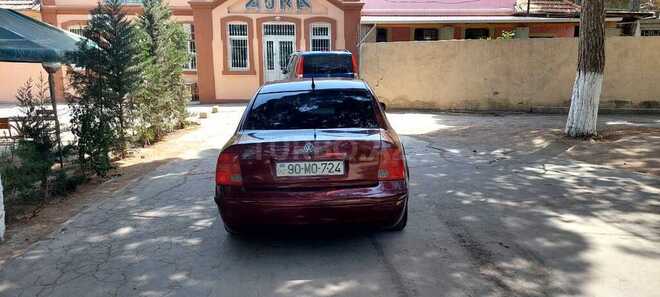 Volkswagen Passat 1998, 252,525 km - 1.8 l - Sumqayıt