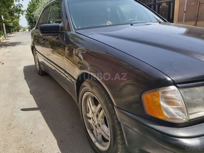 Mercedes C 230 1999, 333,000 km - 2.3 l - Bakı