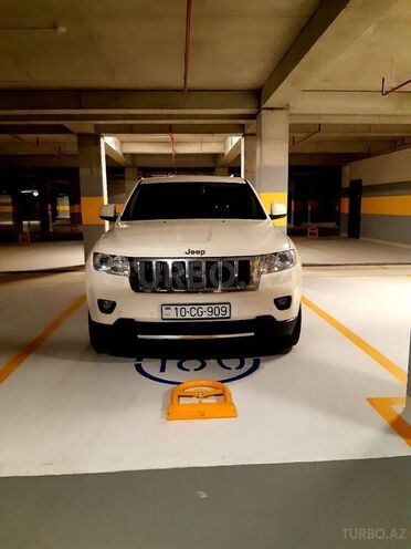 Jeep Grand Cherokee 2012, 132,000 km - 3.6 л - Bakı