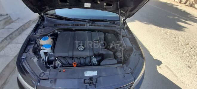 Volkswagen Jetta 2011, 163,348 km - 2.5 l - Bakı