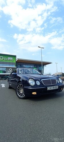 Mercedes E 240 2000, 380,000 km - 2.6 l - Bakı