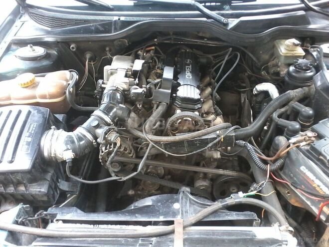 Opel Omega 1994, 235,680 km - 2.0 l - Bakı