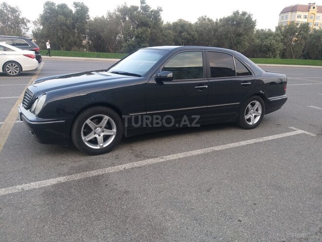 Mercedes E 220 2001, 342,500 km - 2.2 l - Bakı