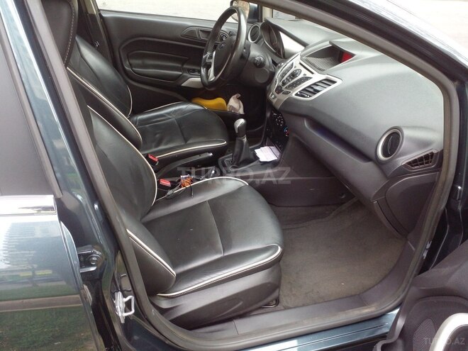Ford Fiesta 2011, 100,000 km - 1.6 l - Bakı