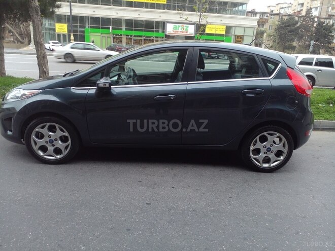 Ford Fiesta 2011, 100,000 km - 1.6 l - Bakı