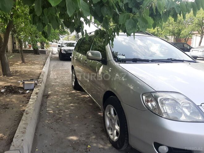 Toyota Corolla 2006, 260,000 km - 1.4 л - Bakı
