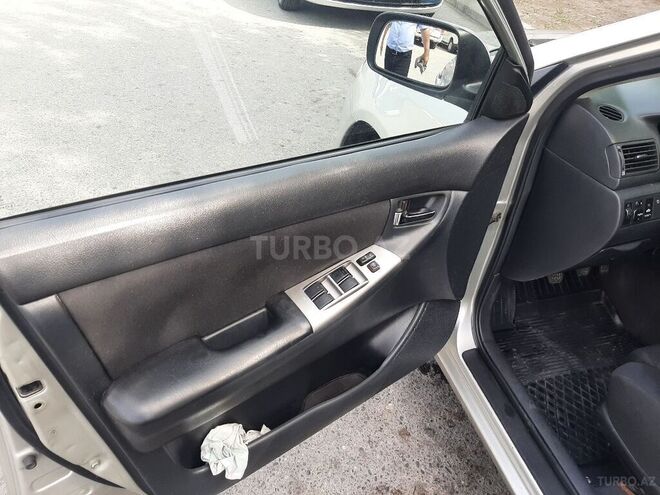 Toyota Corolla 2006, 260,000 km - 1.4 л - Bakı