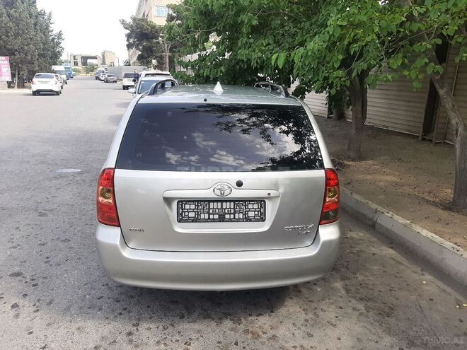 Toyota Corolla 2006, 260,000 km - 1.4 л - Bakı