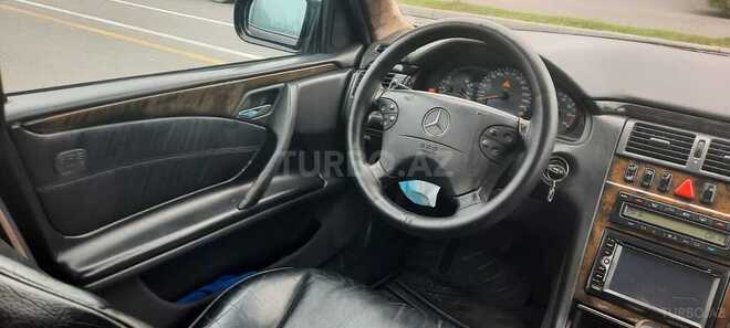 Mercedes E 240 2001, 361,000 km - 2.4 l - Şirvan
