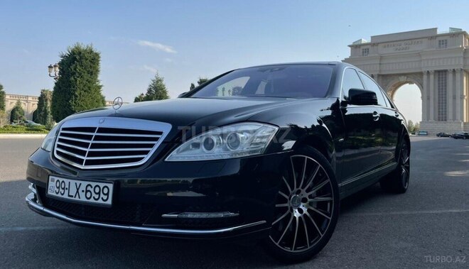 Mercedes S 500 2011, 127,000 km - 4.7 л - Gəncə