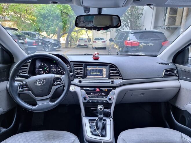 Hyundai Elantra 2016, 76,000 km - 2.0 l - Bakı