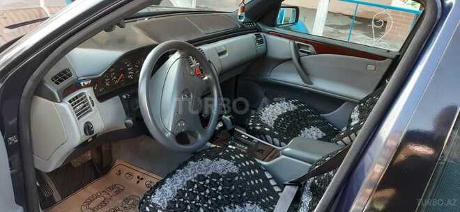 Mercedes E 230 1995, 584,600 km - 2.3 l - Xırdalan