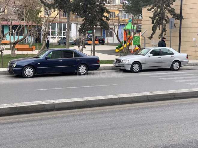 Mercedes E 230 1995, 584,600 km - 2.3 l - Xırdalan