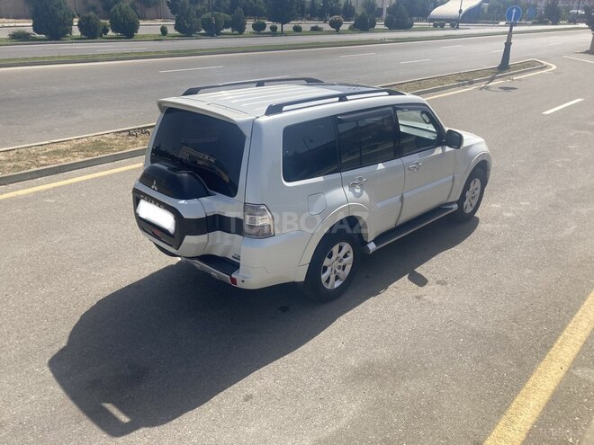Mitsubishi Pajero 2010, 219,800 km - 3.5 l - Bakı