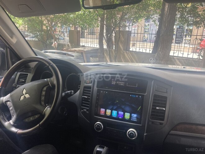 Mitsubishi Pajero 2010, 219,800 km - 3.5 l - Bakı
