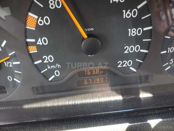 Mercedes C 250 2000, 670,000 km - 2.5 l - Bakı