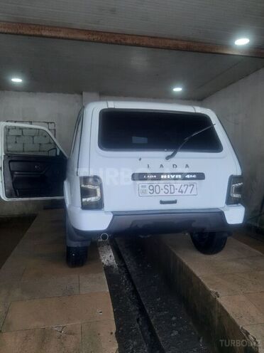 LADA (VAZ) Niva 2014, 117,000 km - 1.7 l - Quba