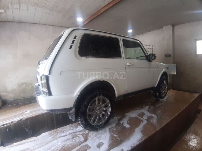 LADA (VAZ) Niva 2014, 117,000 km - 1.7 l - Quba