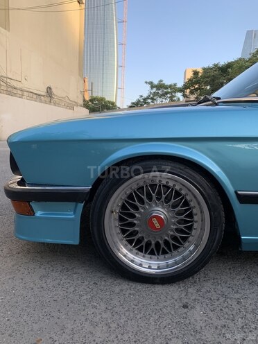 BMW 525 1982, 180,000 km - 2.5 l - Bakı