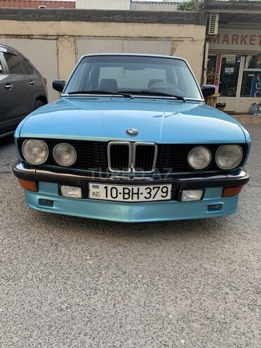BMW 525 1982, 180,000 km - 2.5 l - Bakı