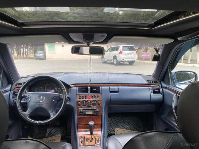 Mercedes E 220 2000, 355,555 km - 2.2 l - Sumqayıt