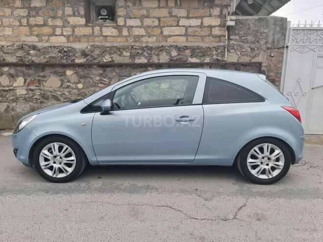 Opel Corsa 2008, 210,000 km - 1.4 л - Şəki