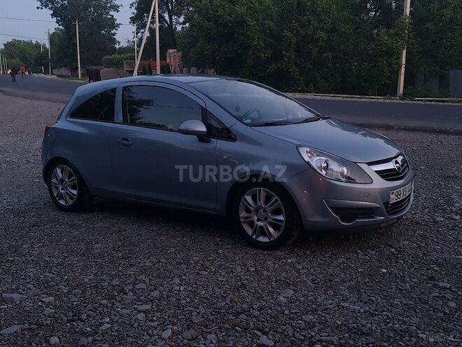 Opel Corsa 2008, 210,000 km - 1.4 л - Şəki