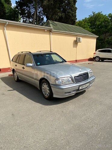 Mercedes C 220 2000, 442,986 km - 2.2 l - Bakı