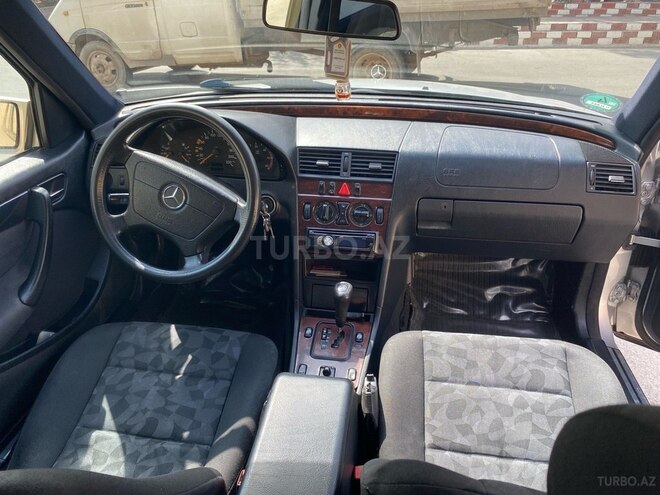 Mercedes C 220 2000, 442,986 km - 2.2 l - Bakı