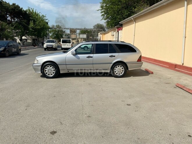 Mercedes C 220 2000, 442,986 km - 2.2 l - Bakı