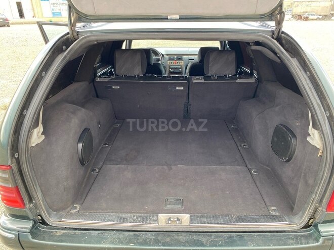 Mercedes E 240 1999, 238,000 km - 2.4 l - Gəncə