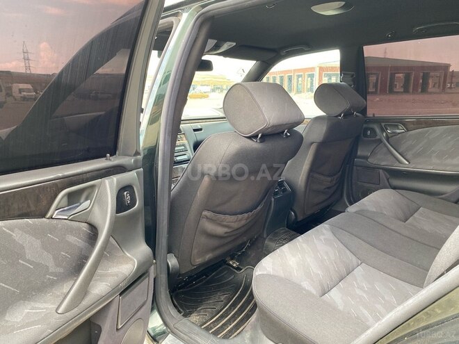 Mercedes E 240 1999, 238,000 km - 2.4 l - Gəncə