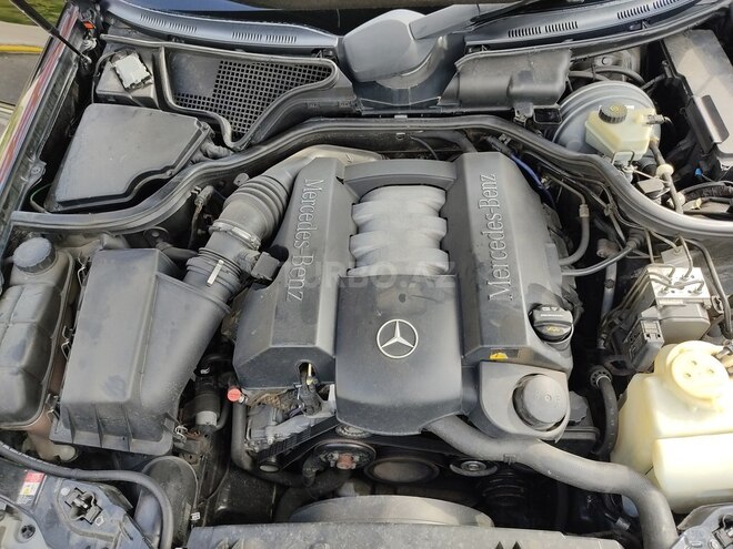 Mercedes E 320 2000, 282,000 km - 3.2 l - Bakı