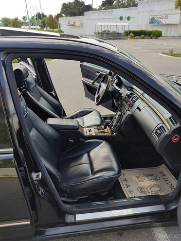 Mercedes E 320 2000, 282,000 km - 3.2 l - Bakı
