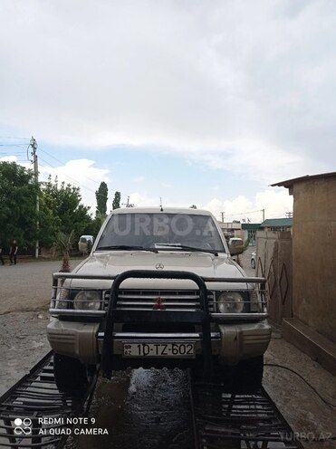 Mitsubishi Pajero 1991, 255,625 km - 2.5 l - Gəncə