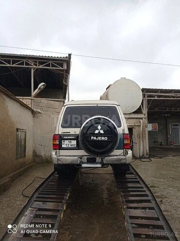 Mitsubishi Pajero 1991, 255,625 km - 2.5 l - Gəncə