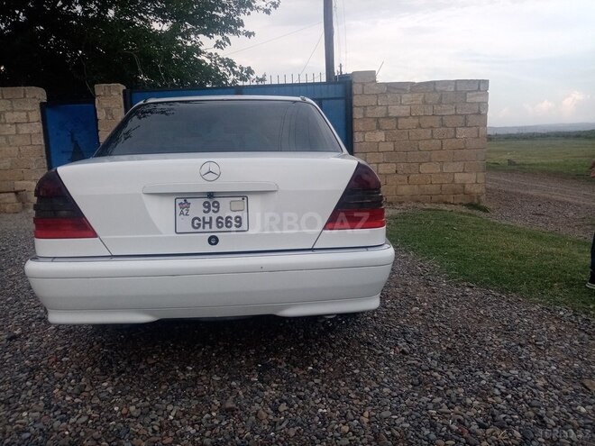 Mercedes C 230 1999, 217,000 km - 2.3 l - Gədəbəy