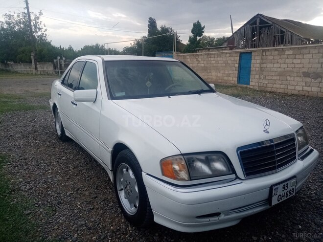 Mercedes C 230 1999, 217,000 km - 2.3 l - Gədəbəy