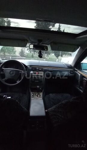 Mercedes E 280 1998, 405,000 km - 2.8 л - Gəncə