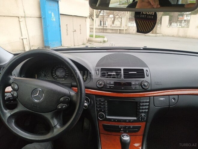 Mercedes E 220 2006, 209,000 km - 2.2 l - Bakı
