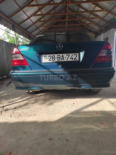 Mercedes C 220 1995, 686,825 km - 2.2 l - Beyləqan
